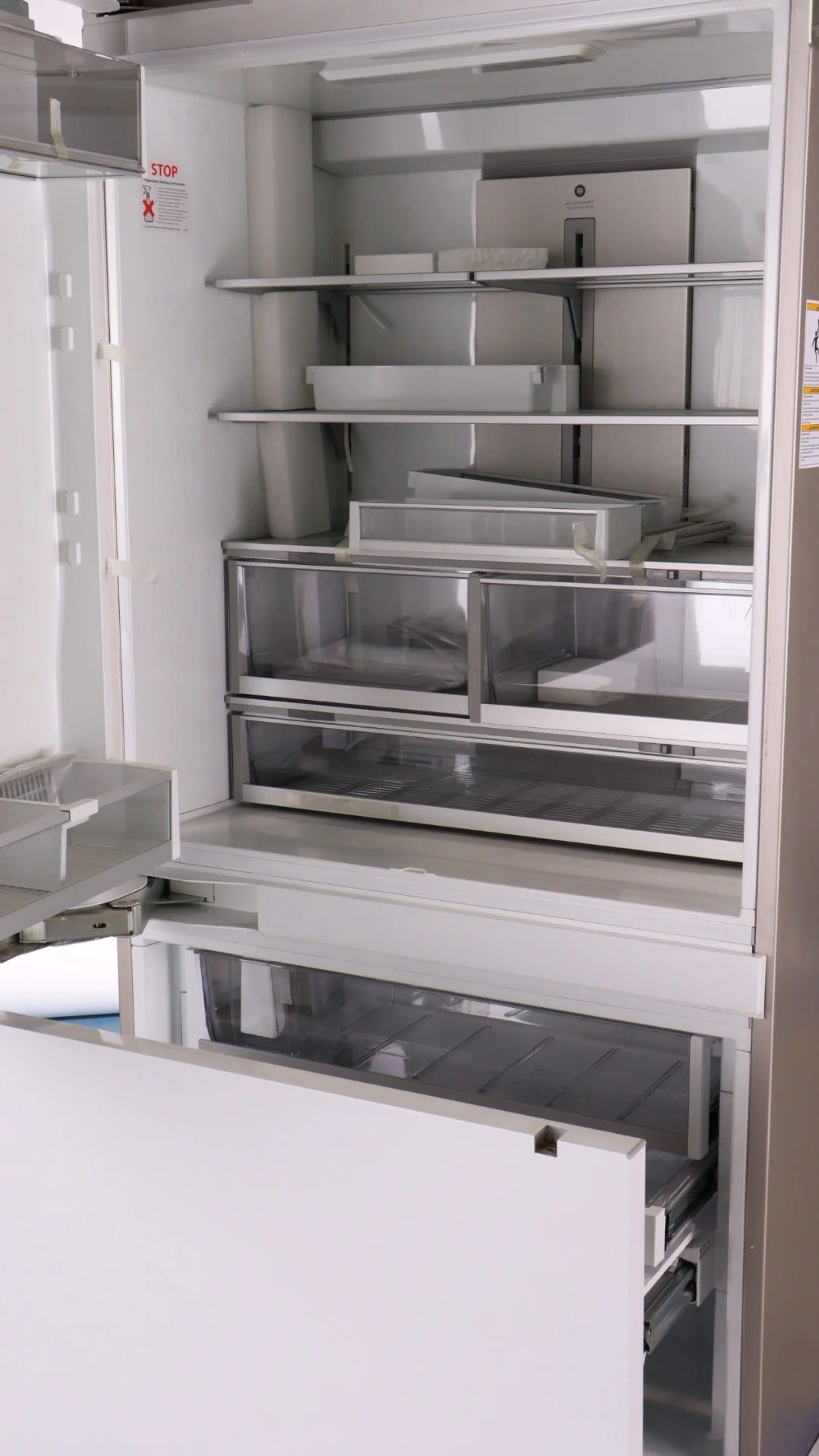 36-inch 16.8 cu. ft. Bottom Freezer Refrigerator I531