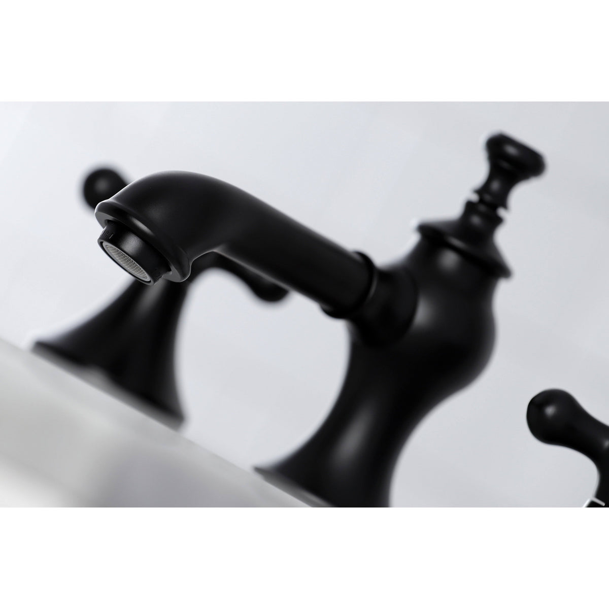 Matte Black Vintage Widespread Bathroom Faucet A3803