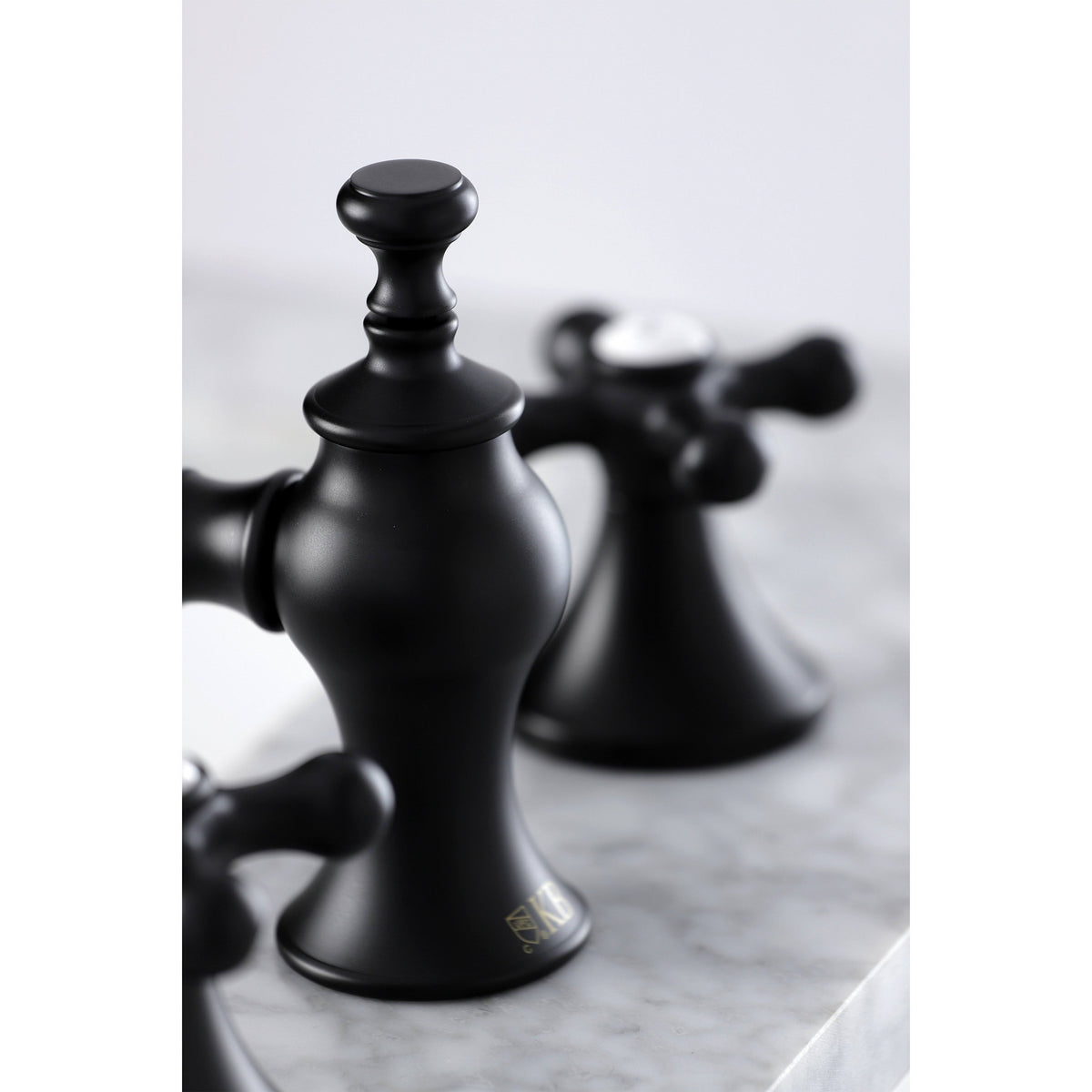 Matte Black Vintage Widespread Bathroom Faucet A3803