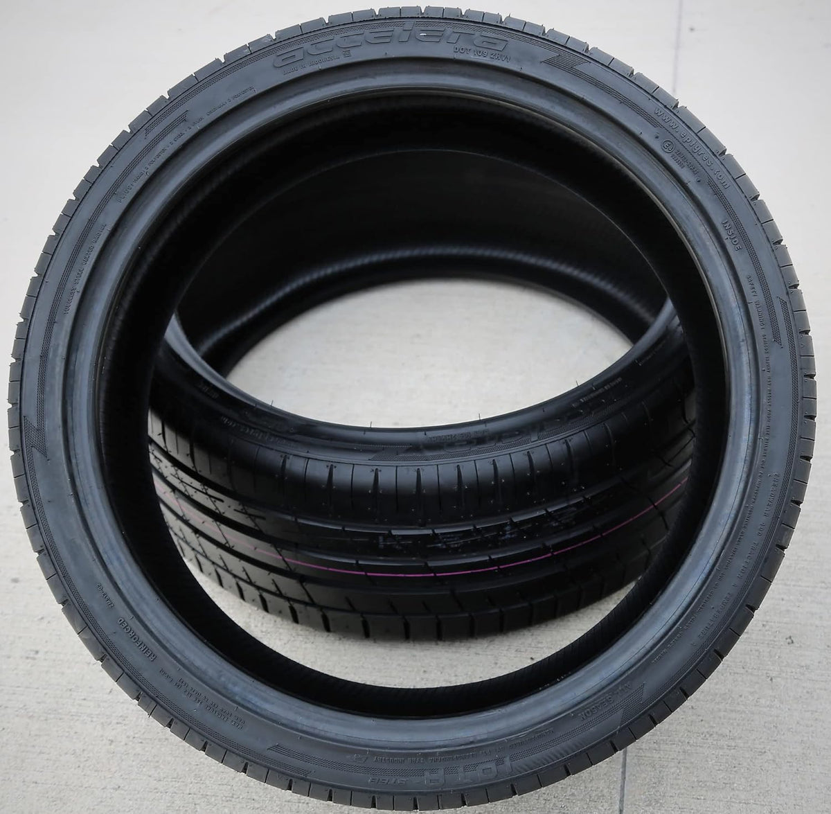All-Season High Performance Radial Tire 265/40R20 104Y Load Range XL 4-Ply BSW X46258