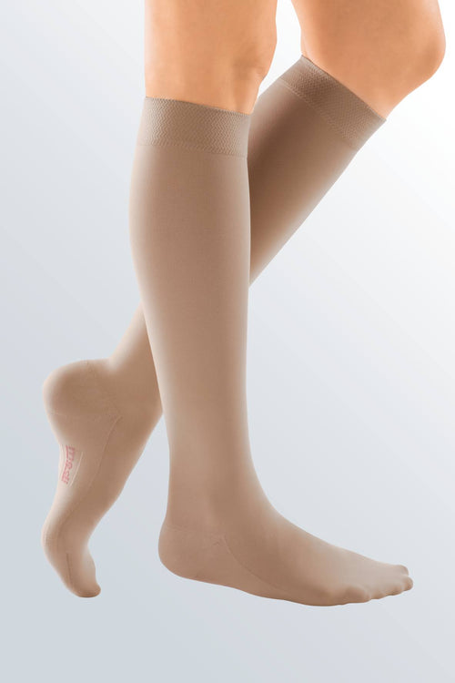 20-30 mmHg Knee High Extra Wide Calf P5302