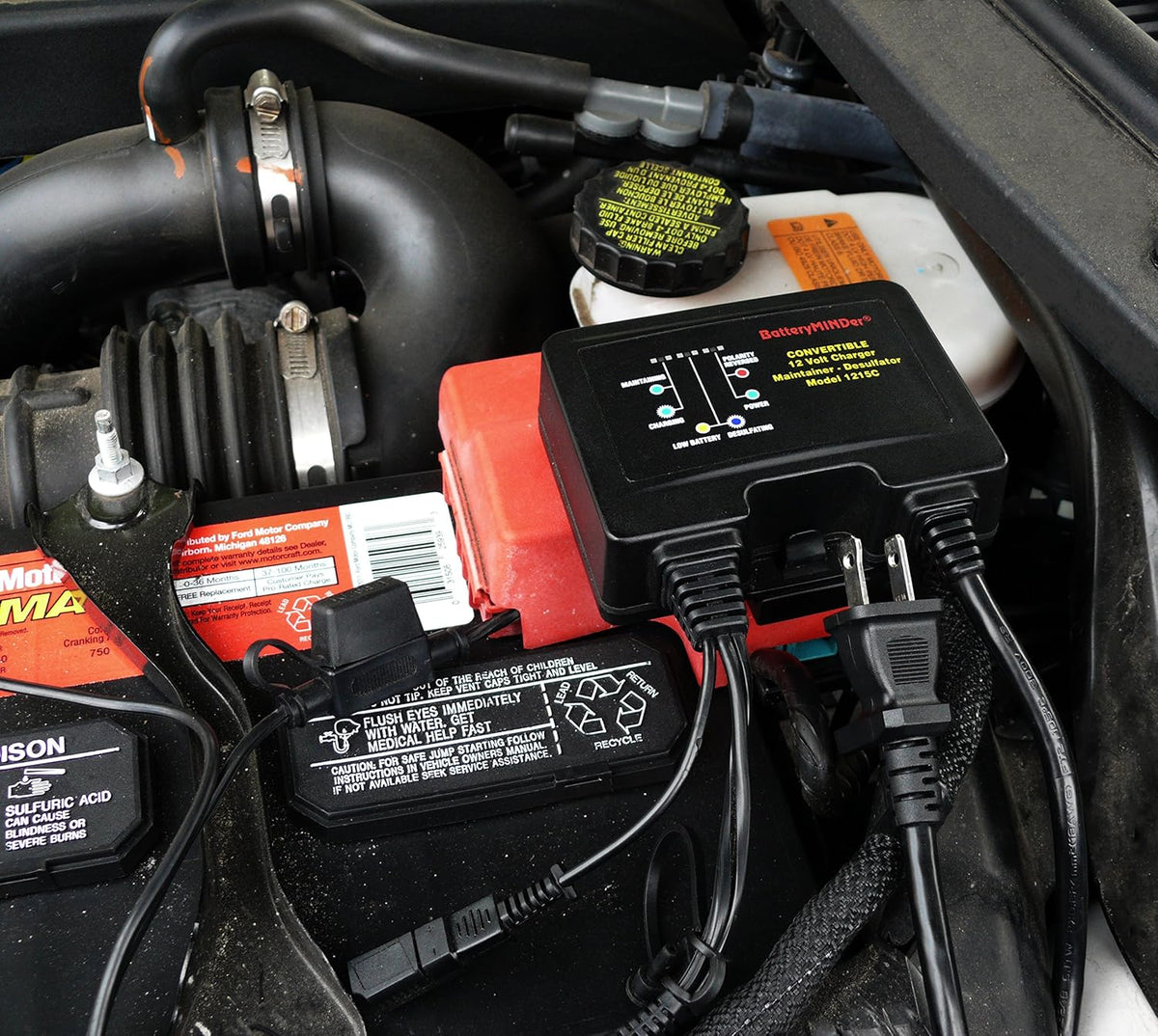 12 Volt 1.5 AMP Battery Charger Maintainer Desulfator O789